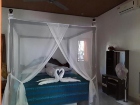 Гостиница Blue Star Bungalows & Cafe  Abang